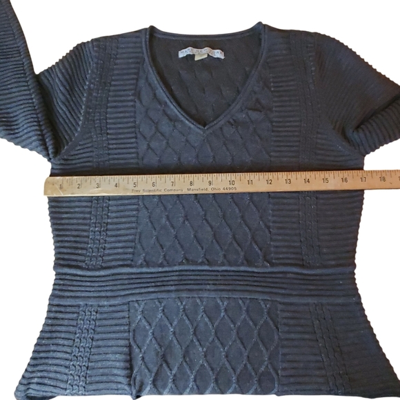 Marc New York Gray V-Neck Knit Dress.  NWT. MED. #0163 - Picture 8 of 12